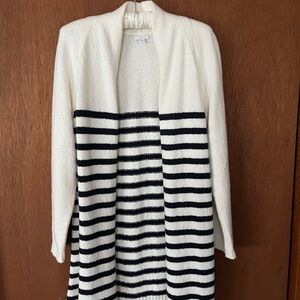 Elegant JJill Striped Women's Sweater - Navy and White
